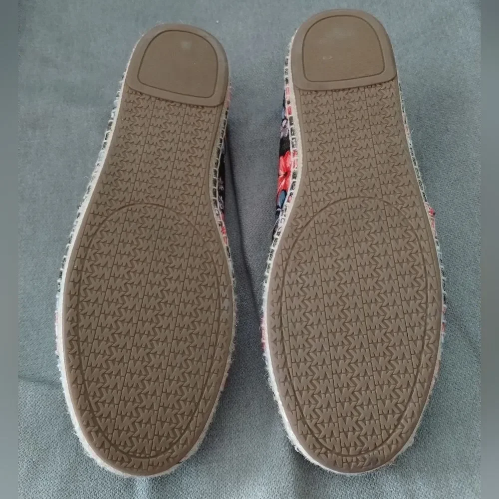 MICHAEL Michael Kors Kendrick Floral Espadrilles Size 8